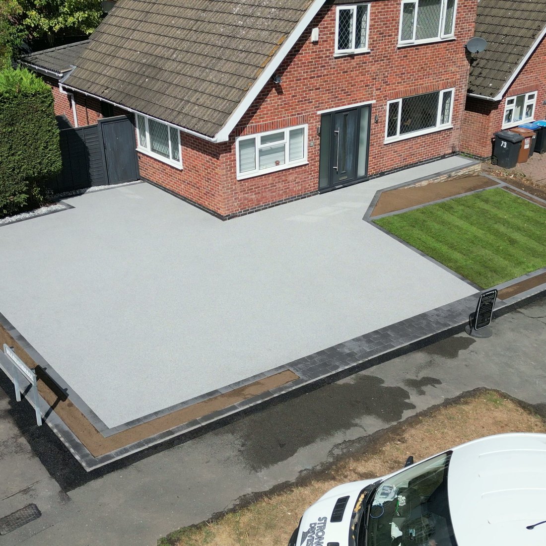 Strong Drives — Resin bound driveway