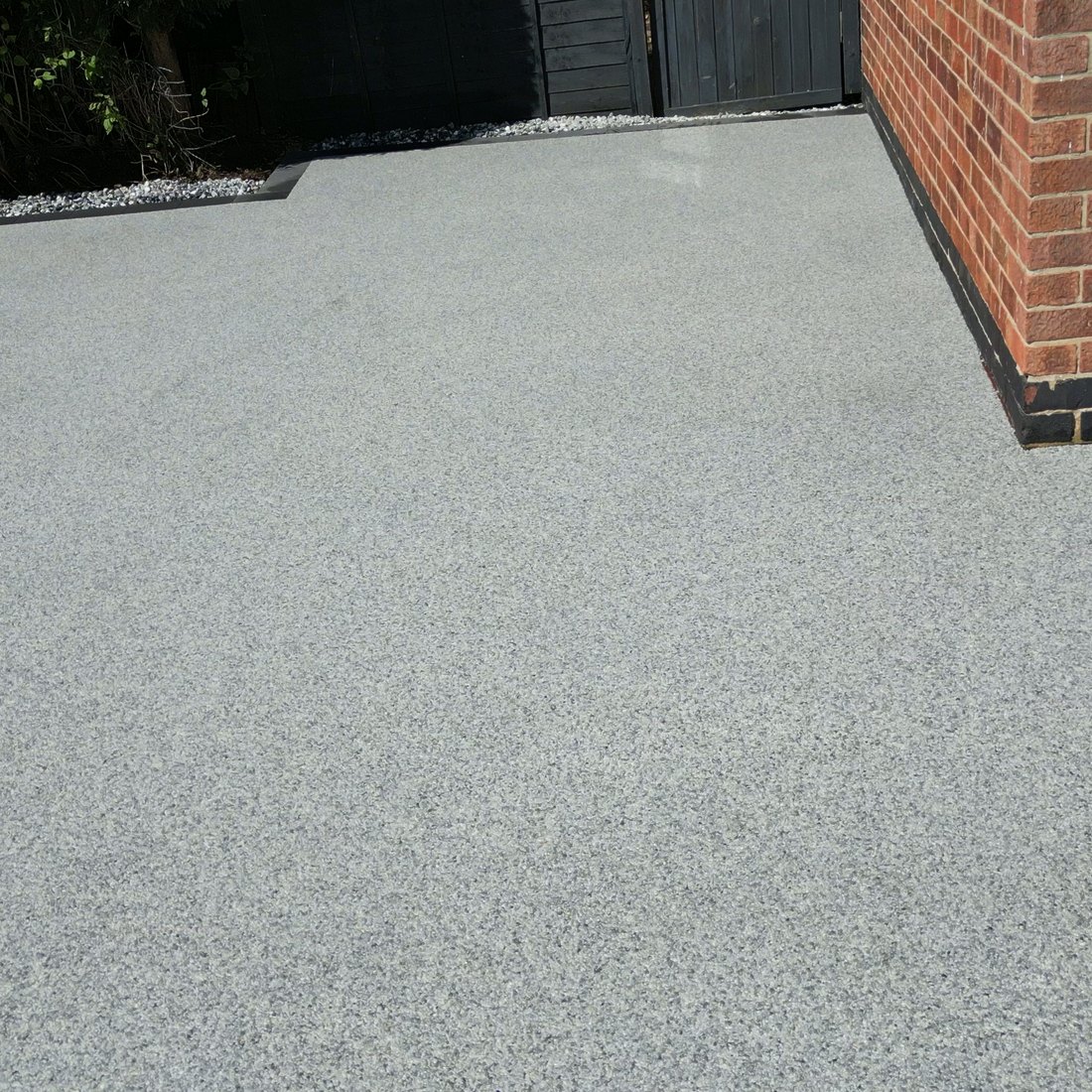 Strong Drives — Resin bound driveway