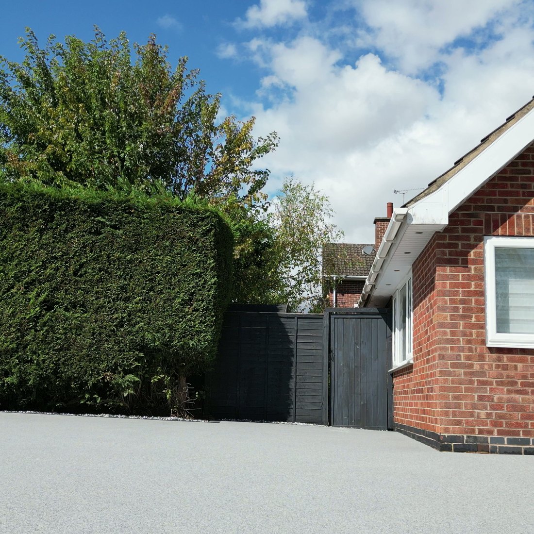 Strong Drives — Resin bound driveway